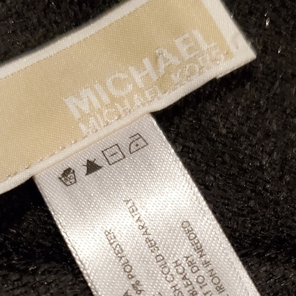 Scarf - Picture 3 of 3